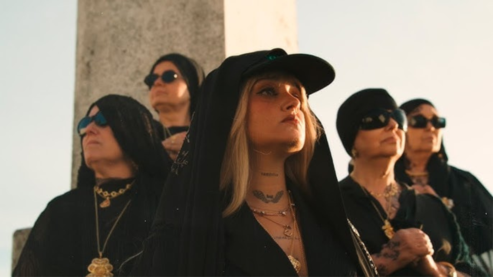 Carolina Deslandes lança novo single - ON FM